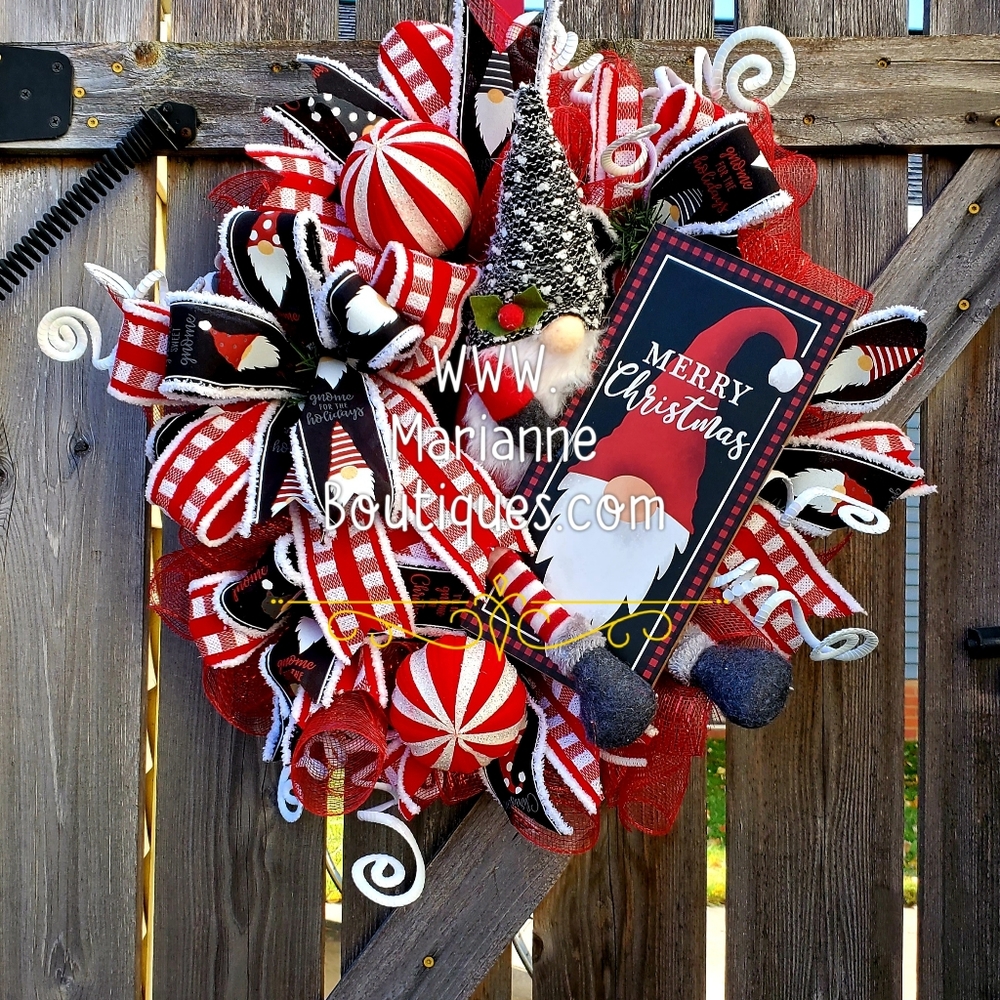 Christmas gnome wreath